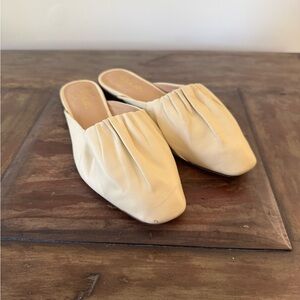 42 Gold Kaylee Cream‎ Soft Leather Mules Flats women size 6